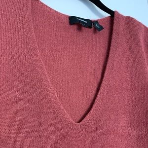 Theory v neck cashmere sweater